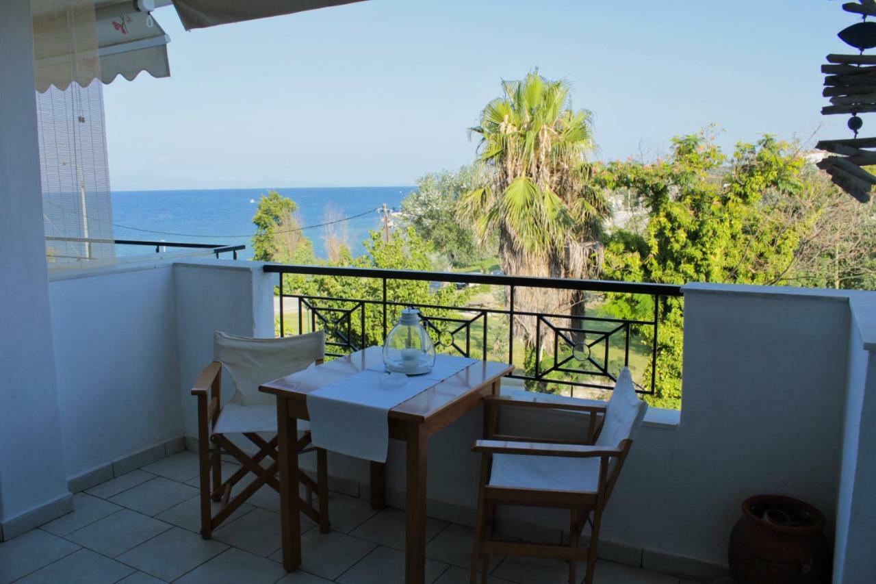Fokais Beach Apartment Néa Fókaia 外观 照片